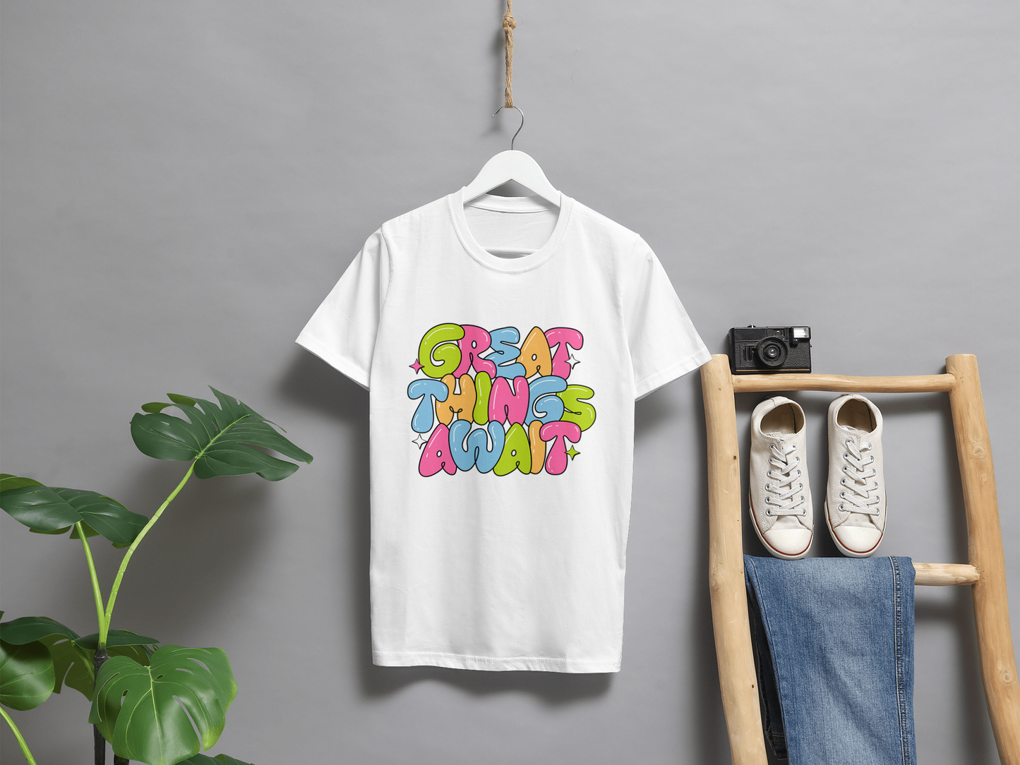 VEnhance WOMEN'S T-SHIRT Great Things Await T-Shirt