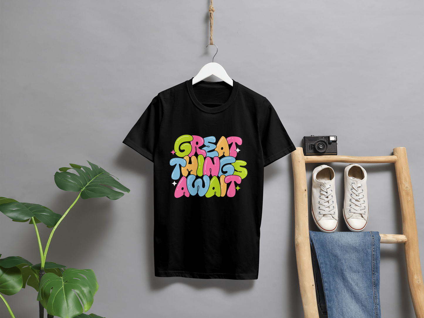 VEnhance WOMEN'S T-SHIRT Great Things Await T-Shirt